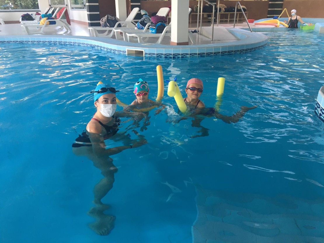 aquaemotion nuoto bimbi.jpg