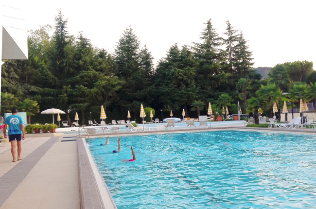 corsi di nuoto adulti